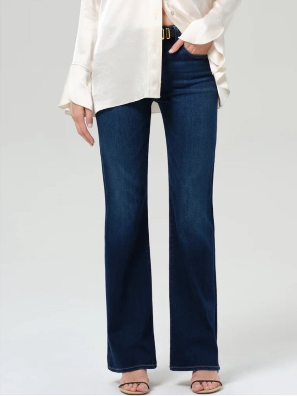 Citizens Of Humanity Lilah Medium Blue Flare Jeans Size: 33